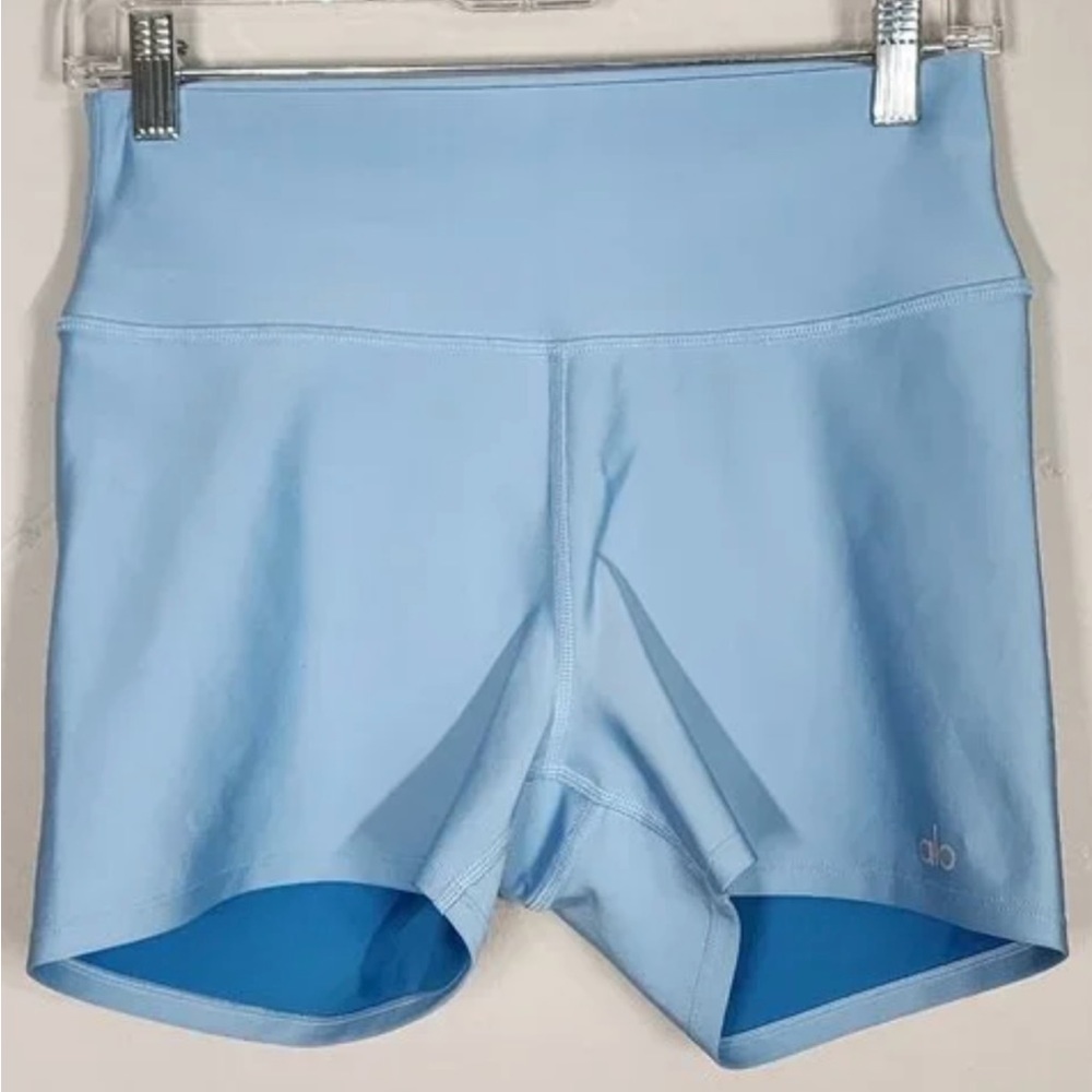 ALO airlift shorts 3in light blue small